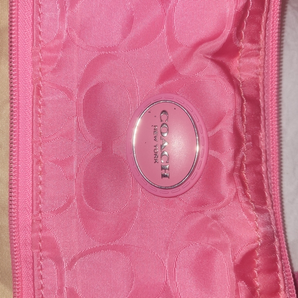 Coach signature Gray and Pink shoulder bag - Picture 7 of 7